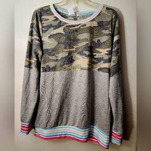 Lovely J long sleeve shirt. Size 1XL